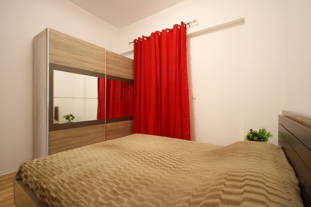 Luxury Apartment, Sea View