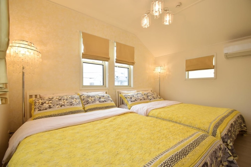House, 4 Bedrooms