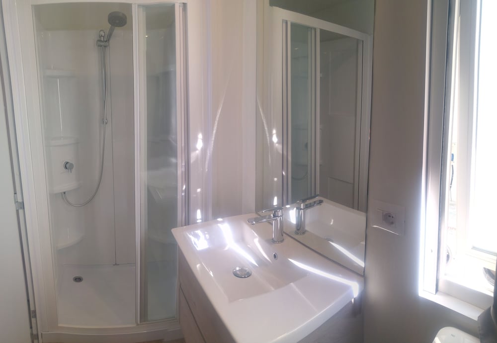 Premium Double or Twin Room photo 2