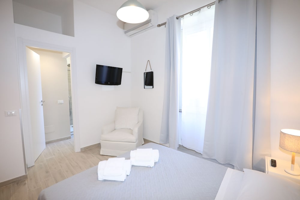 Deluxe Suite, 2 Bedrooms photo 3