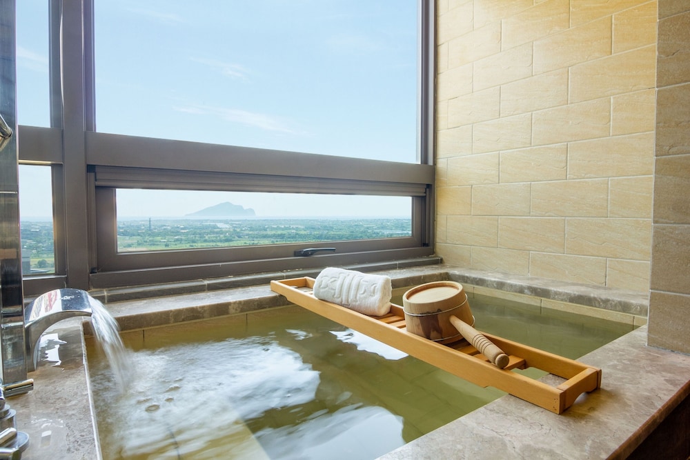 Standard Double Room, City View photo 3