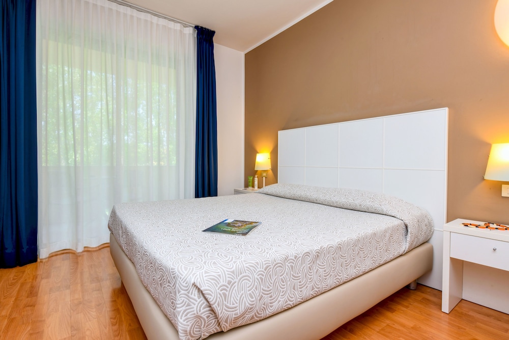 Double Room, 1 Queen Bed - Photo 5