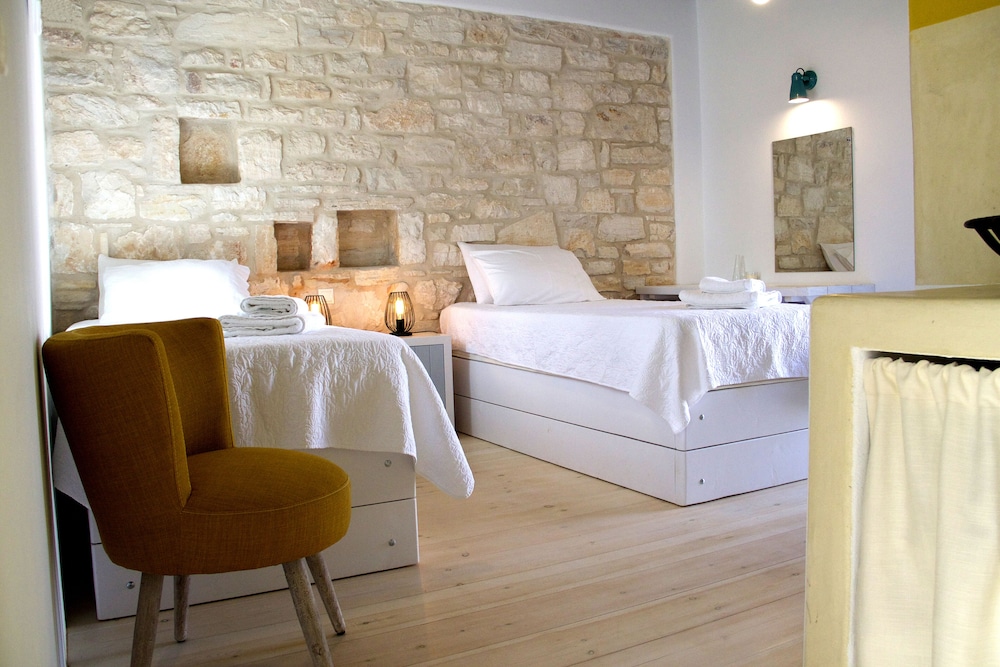 Basic Double or Twin Room