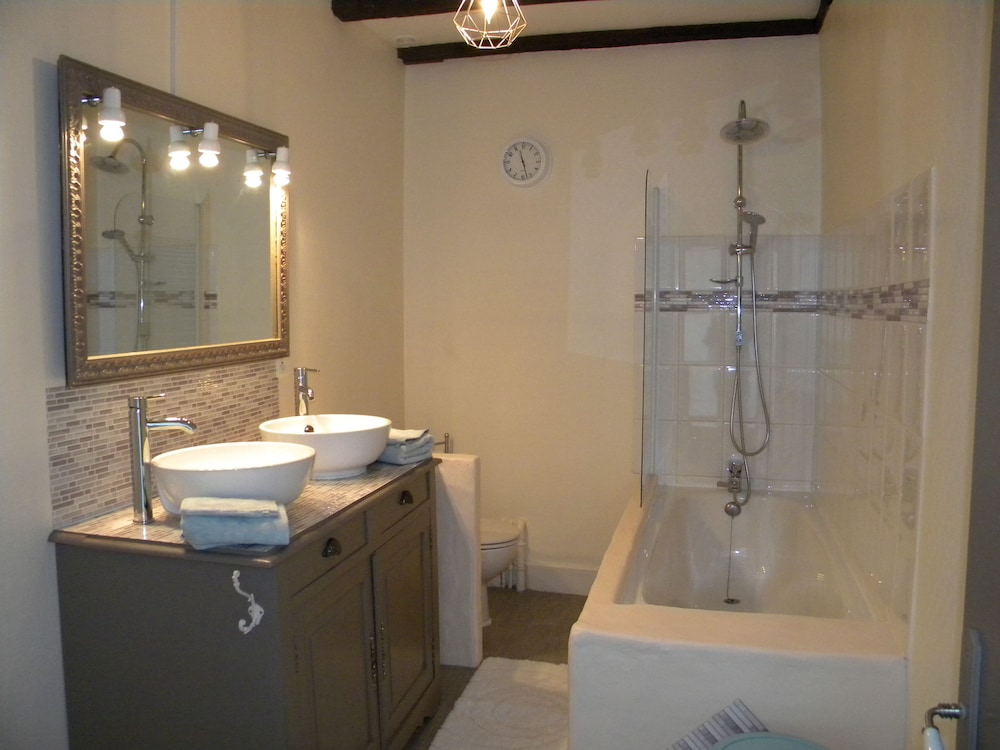 Double Room (3) - Photo 5