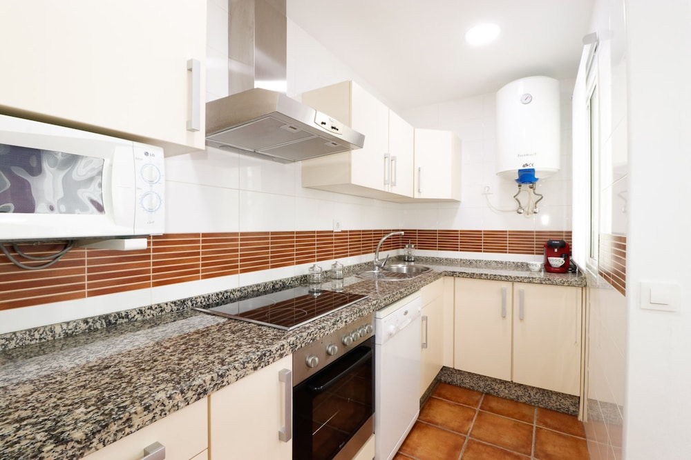 Apartment, 2 Bedrooms, Balcony photo 2