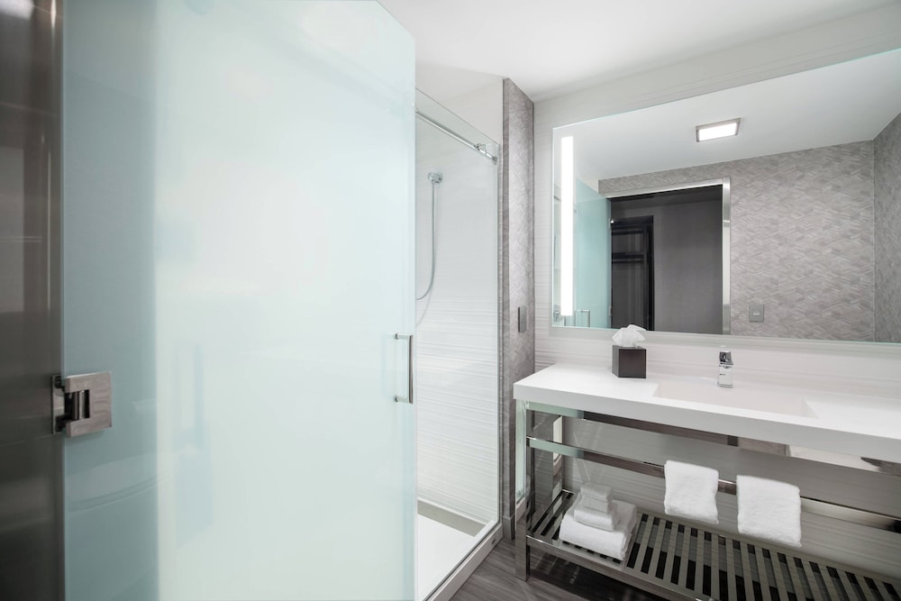 Room, 2 Queen Beds (Hearing Accessible)