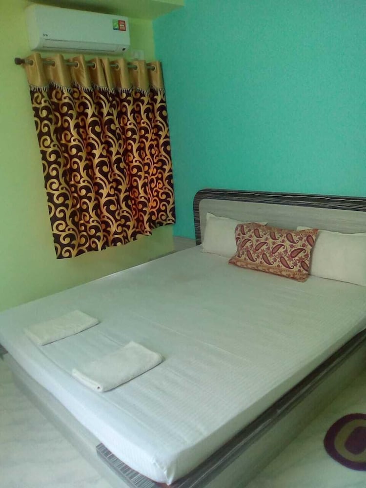 Deluxe Room, 1 Double Bed, Non Smoking photo 2