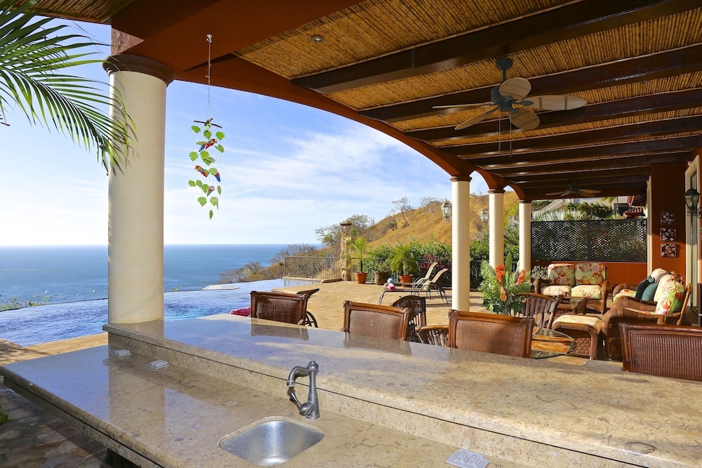 Luxury Villa, 4 Bedrooms, Private Pool, Ocean View photo 2