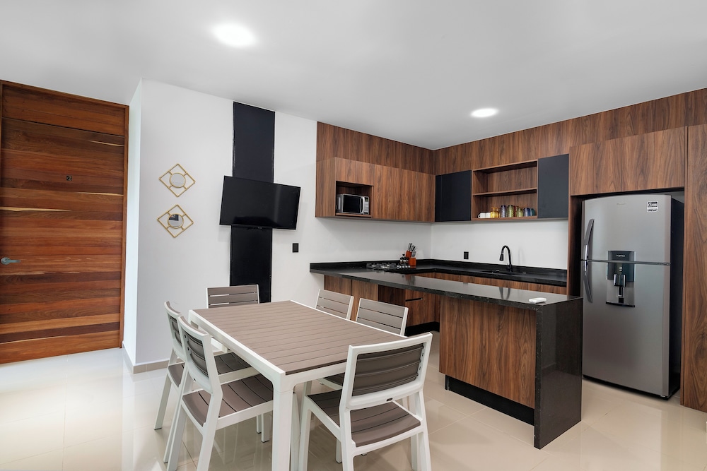 Luxury Apartment, 2 Bedrooms - Photo 5