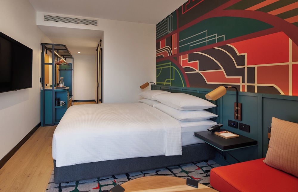Standard Room, 1 Queen Bed photo 1