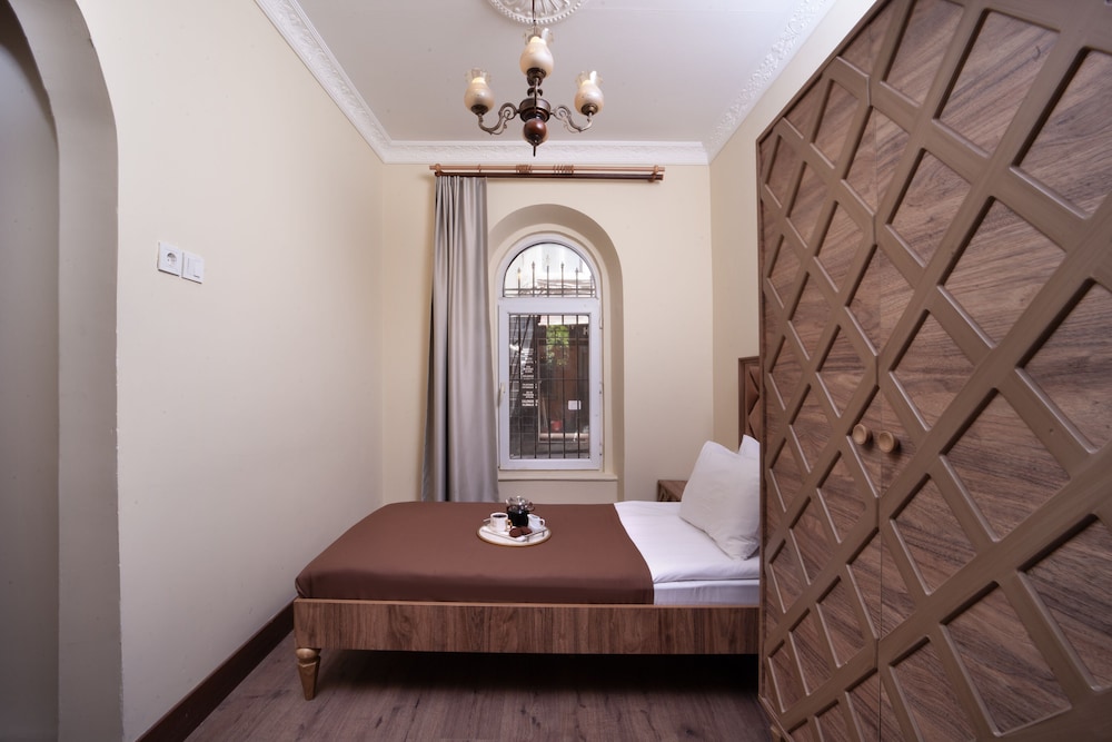 Standard Room photo 2