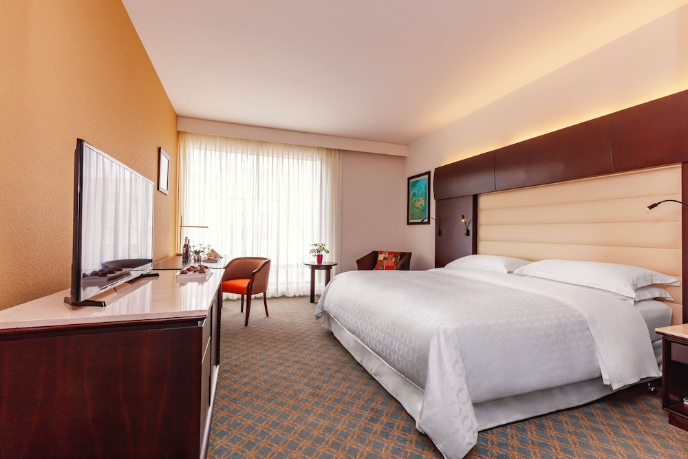 Classic Room, 1 King Bed
