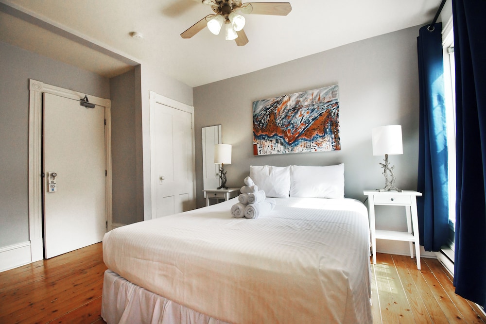 Superior Room, 1 Queen Bed