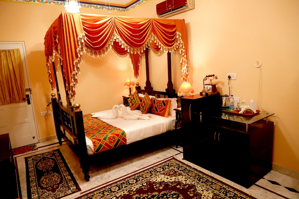 Executive Studio Suite