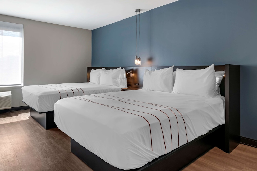 Standard Room, 2 Queen Beds, Accessible, Refrigerator - Photo 2