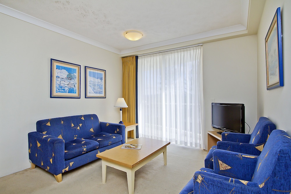 Two Bedroom Standard Apartment - Photo 10