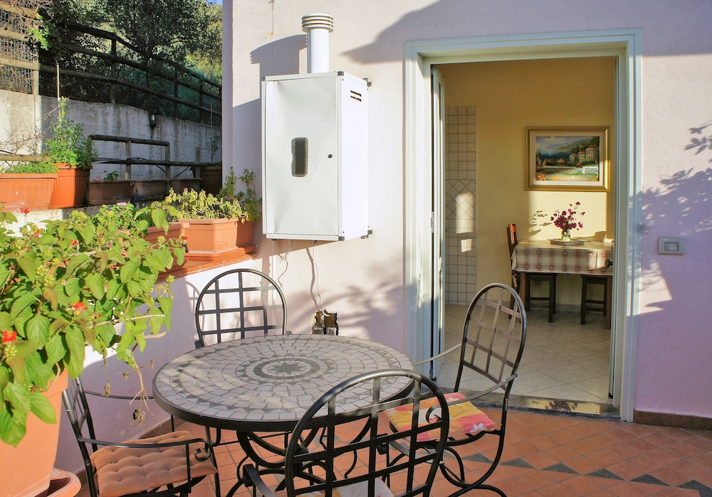 Romantic Apartment, 1 Bedroom, Mountain View photo 3