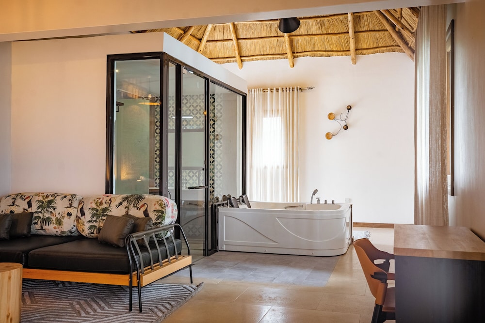 Deluxe Villa, Balcony, Lake View