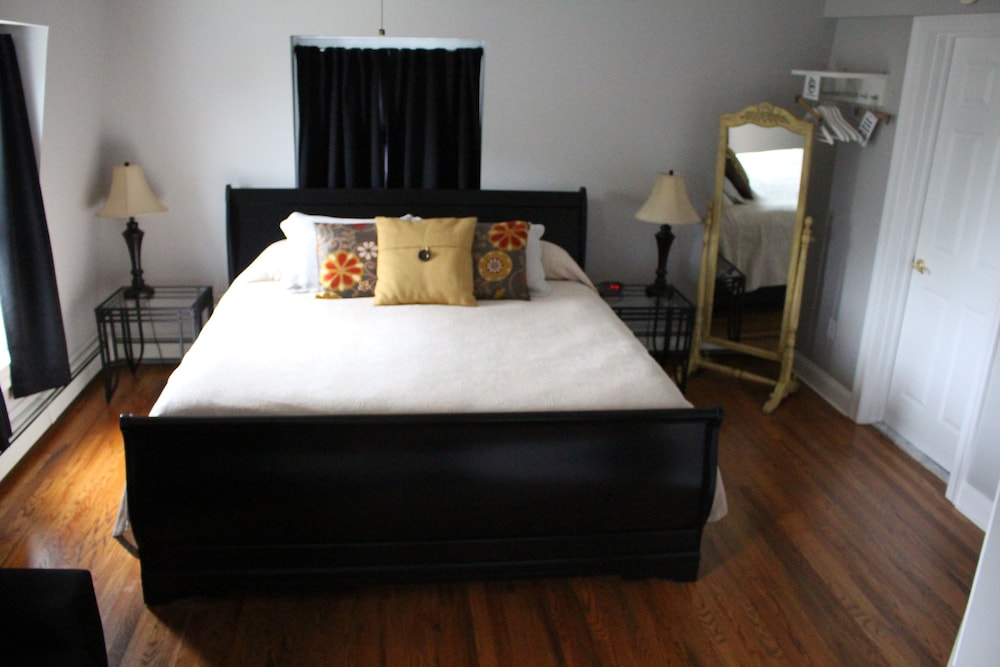 Superior Room, 1 Bedroom, Jetted Tub photo 3