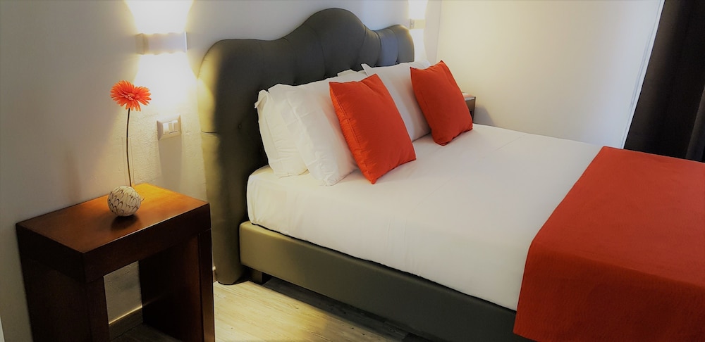 Double or Twin Room photo 3