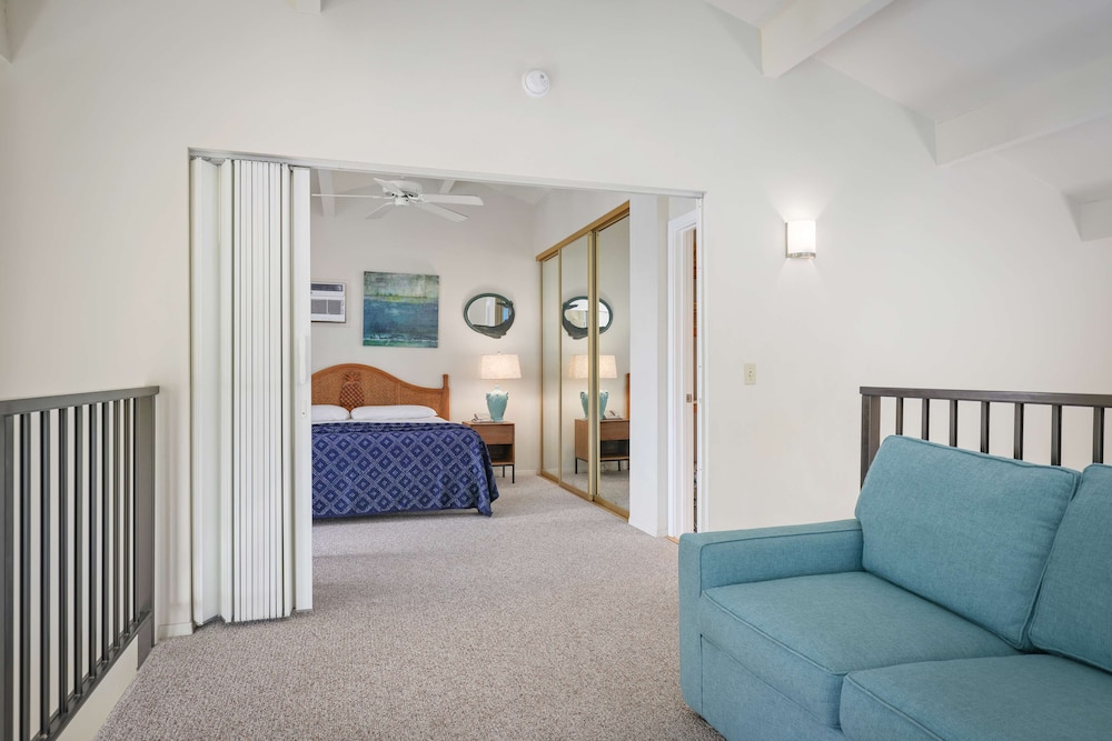 Suite, Multiple Beds, Ocean View - Photo 6