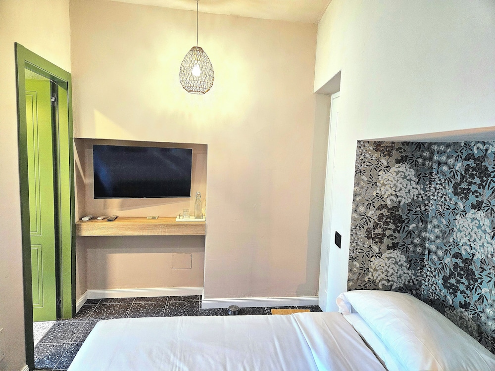Economy Room photo 3