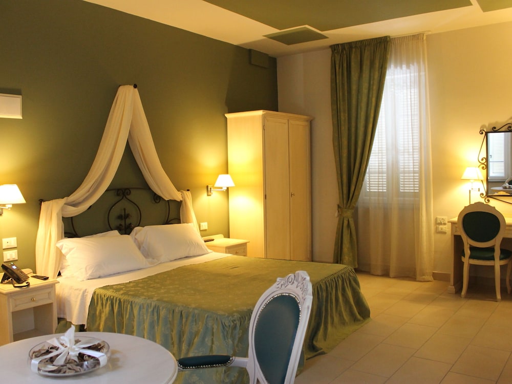 Junior Room