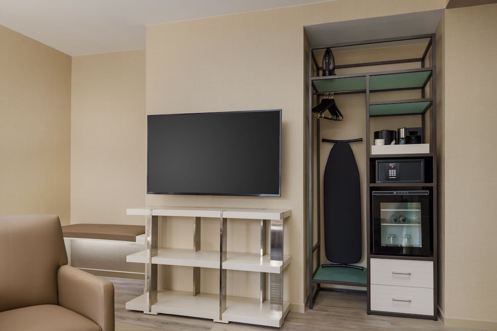 Studio, 2 Queen Beds - Photo 5