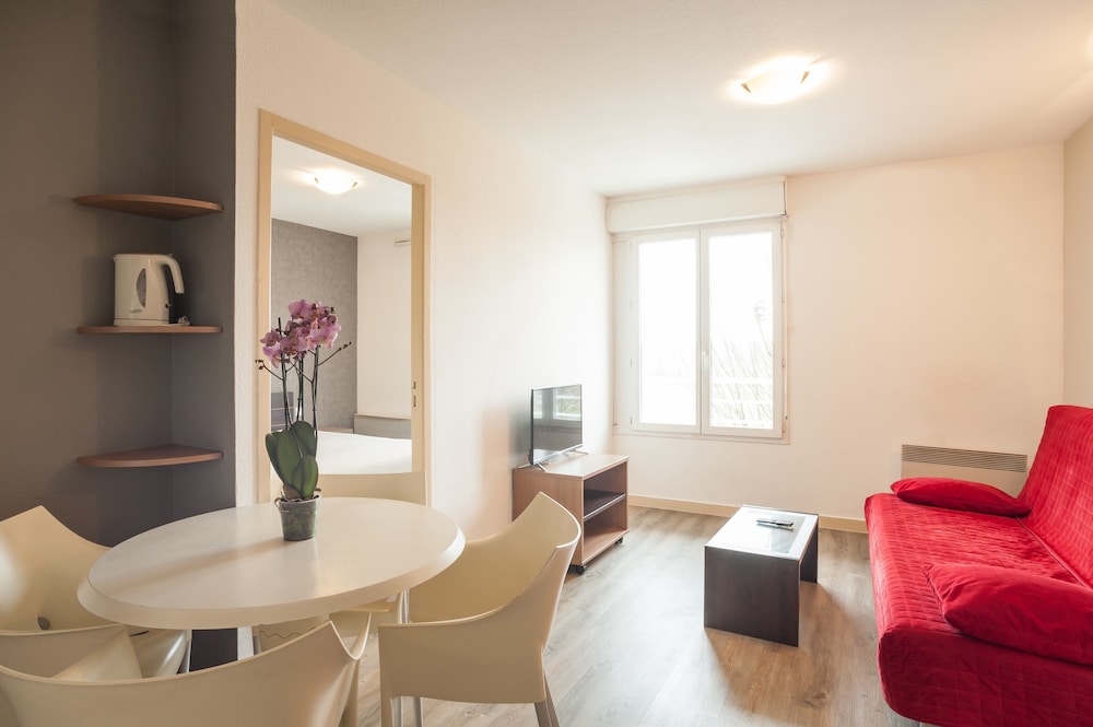 Standard Apartment - Photo 1