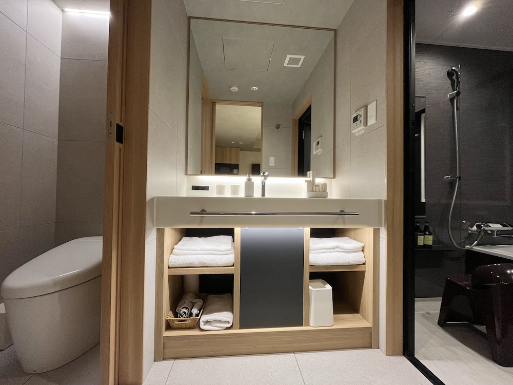 Standard Double or Twin Room (1st Floor) - Photo 6