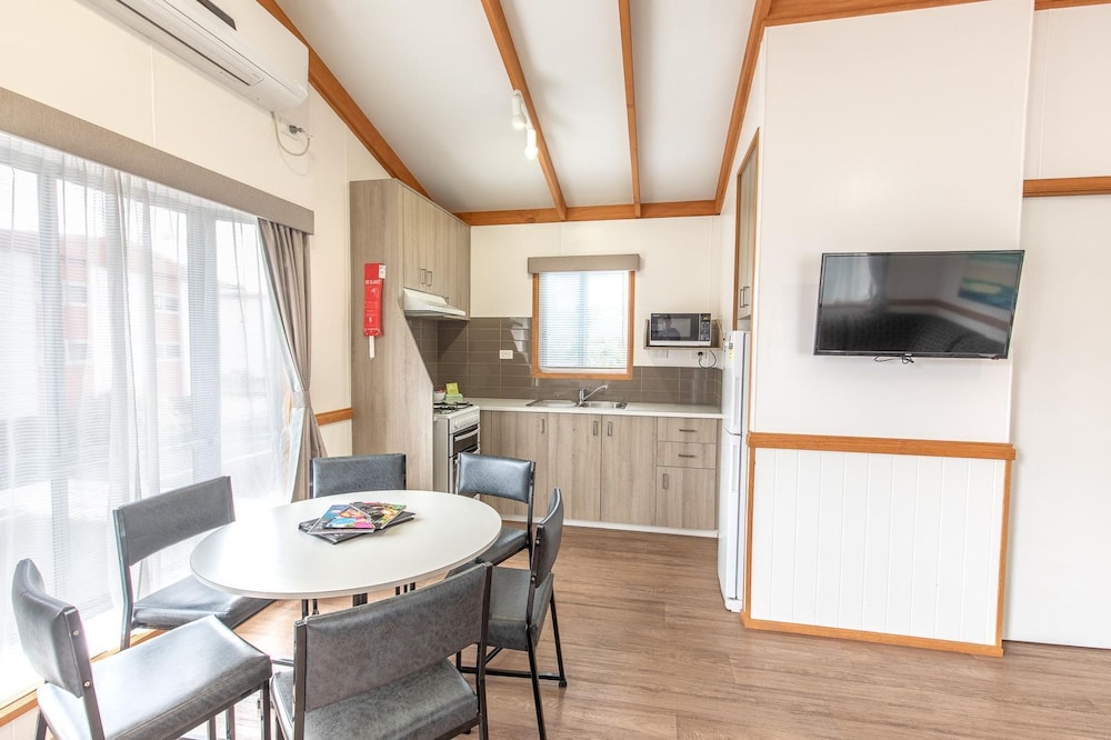 6 Berth Standard Family Cabin