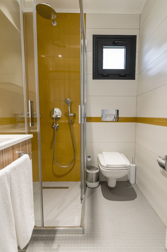 Standard Double Room, 1 Queen Bed, Sea View - Photo 12
