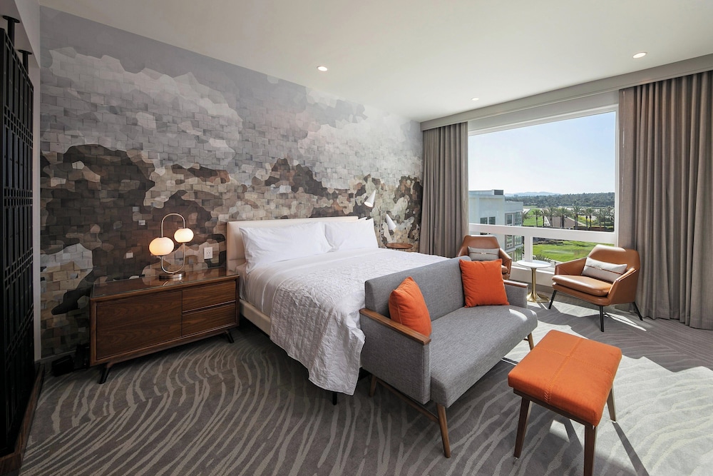 Executive Room, 1 King Bed - Photo 4