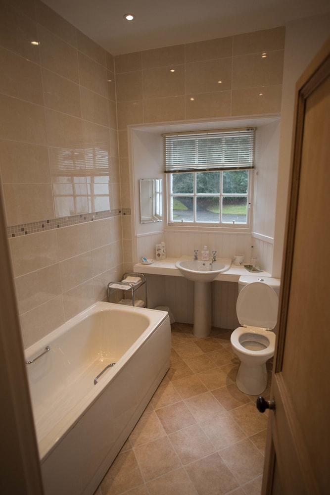 Twin Room, 2 Twin Beds, Garden View photo 2