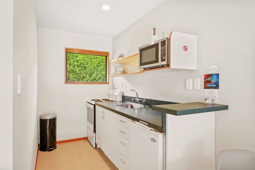 Family Suite, 2 Bedrooms, Non Smoking, Kitchen (Family Unit), photo 6