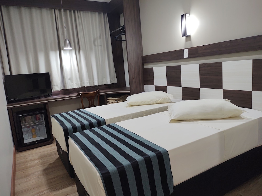 Twin Room - Photo 1