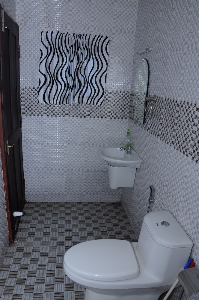 Deluxe Double or Twin Room, 1 Double Bed, Accessible, Lake View photo 3
