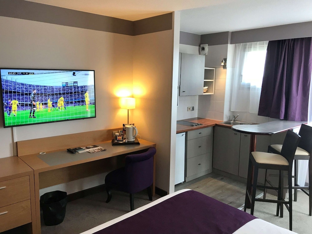 Studio, 1 Double Bed, Kitchenette - Photo 3
