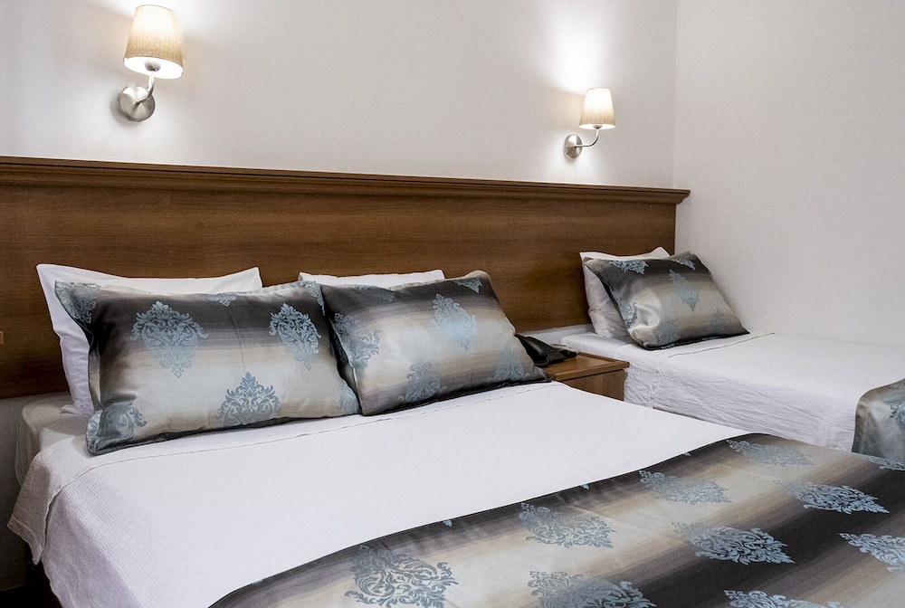 City Twin Room photo 3