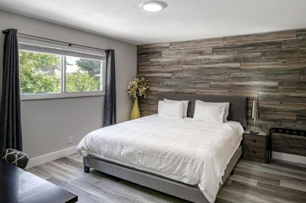 Premium Condo photo 1