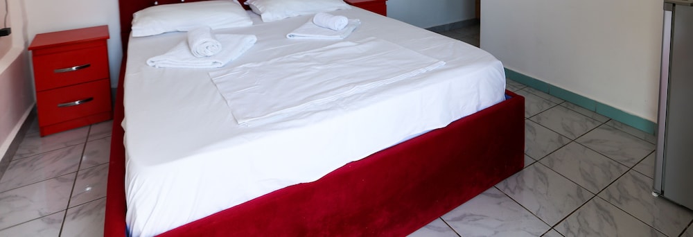 Standard Double Room R8