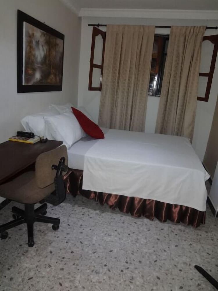 Double Room (Air Aconditioning)