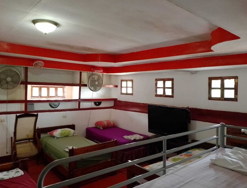 Comfort Shared Dormitory, Women only photo 3