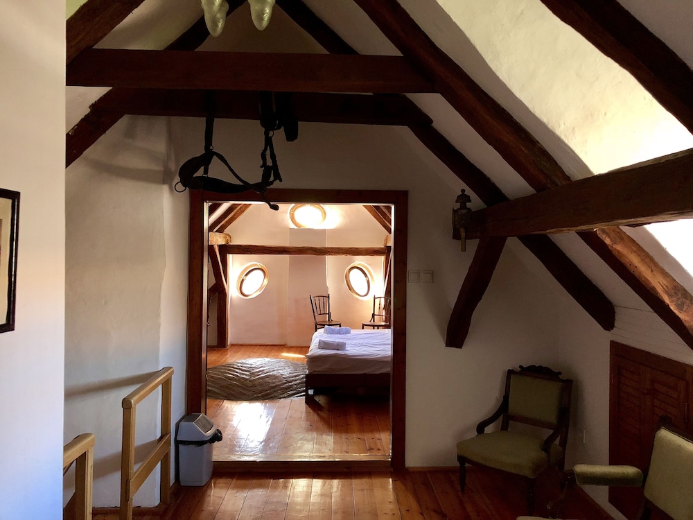 Deluxe Room, 1 King Bed with Sofa bed, Non Smoking, Garden View (Duplex) photo 3