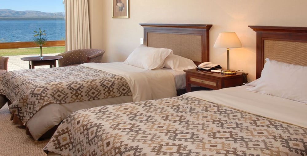 Superior Double Room, 2 Twin Beds, Lake View