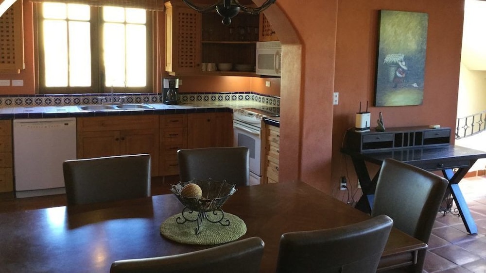 Family Townhome, 2 Bedrooms photo 2