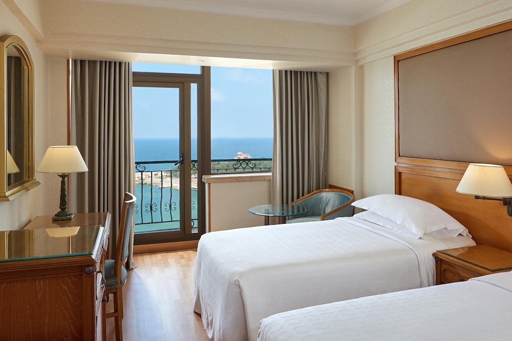 Room, 2 Twin Beds, Balcony, Sea View - Photo 3