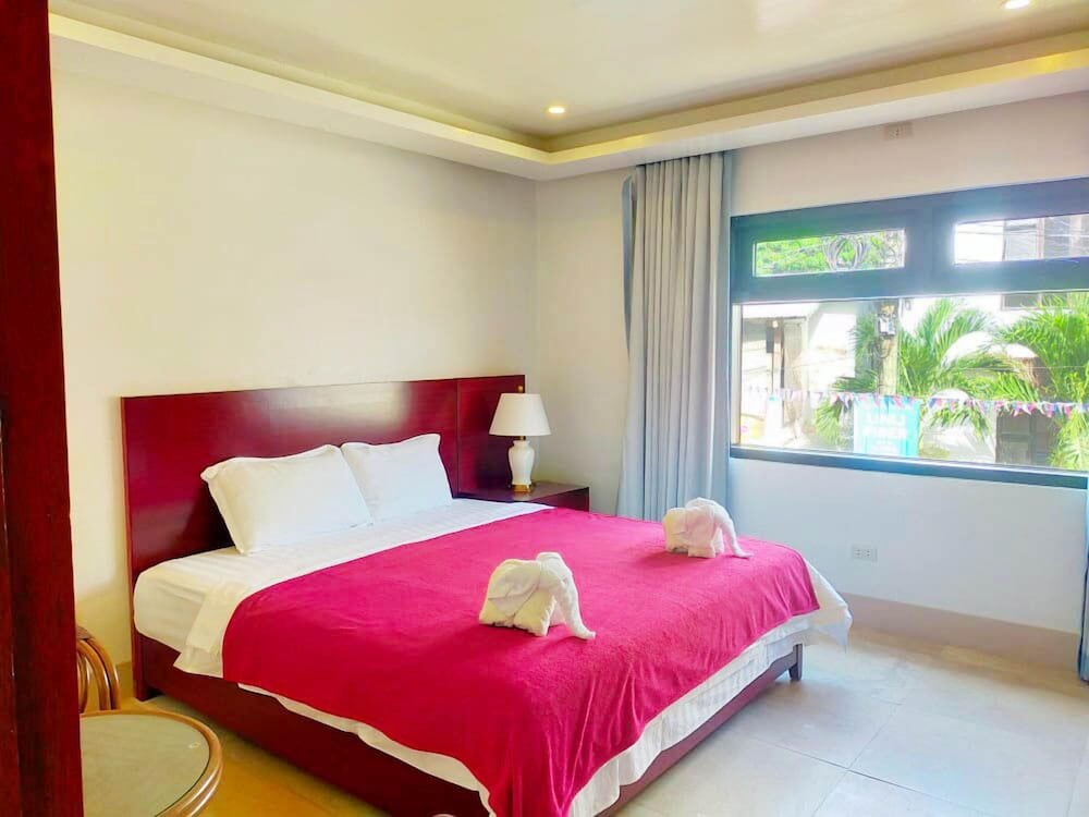 Deluxe Suite (City view) photo 1