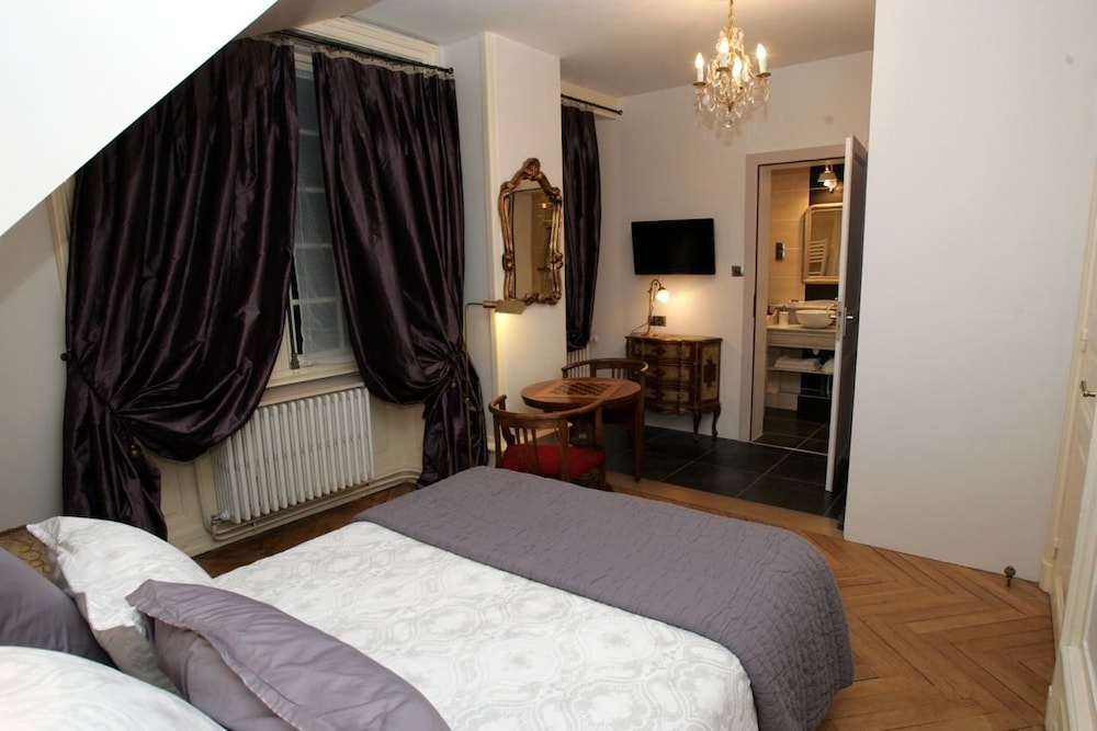 Comfort Double Room Single Use (Louis - Christophe) photo 1
