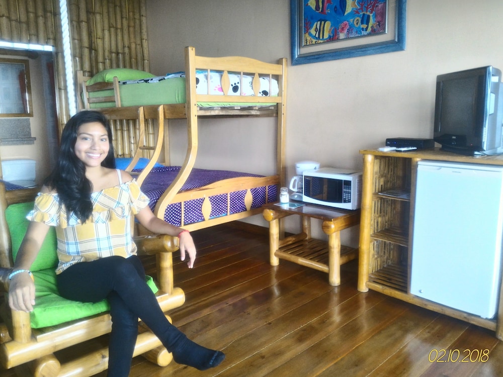 Junior Room, Mixed Dorm, Refrigerator & Microwave, Sea Facing photo 2
